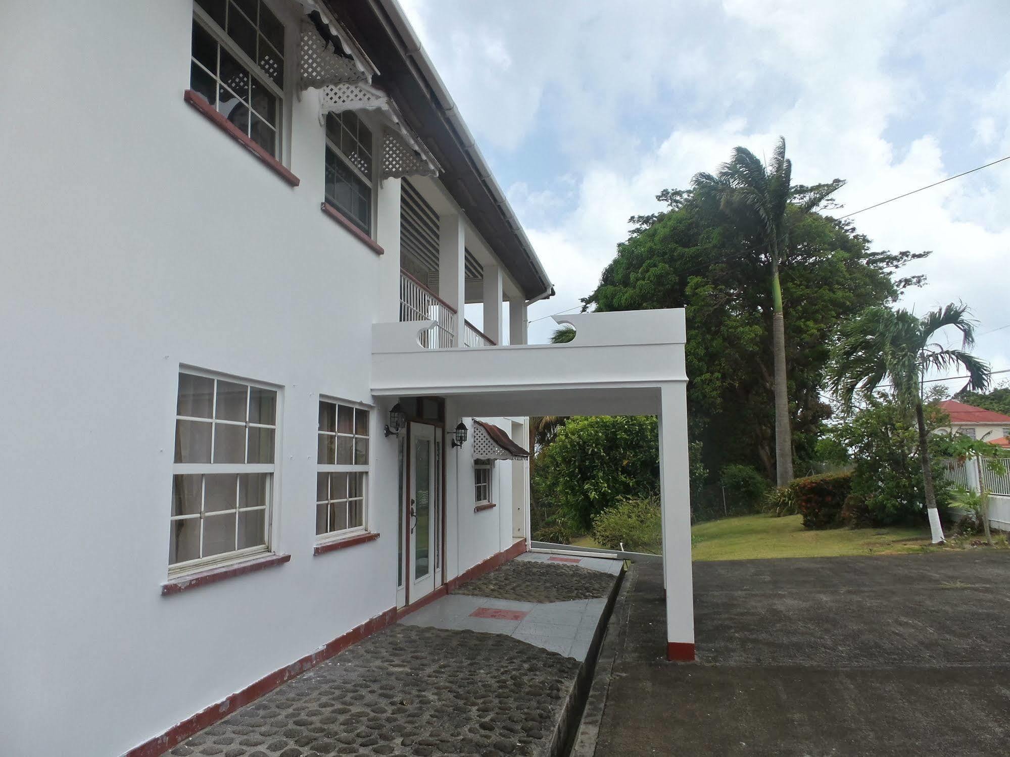 Hotel Rnm The Clubhouse Grenada Extérieur photo